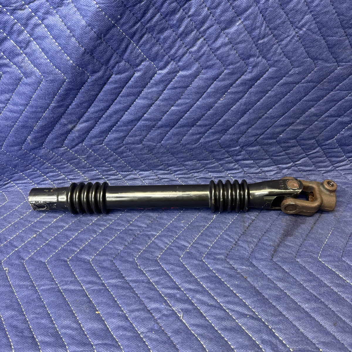 1999-2007 Silverado Sierra Lower Steering Intermediate Shaft 25958109 OEM