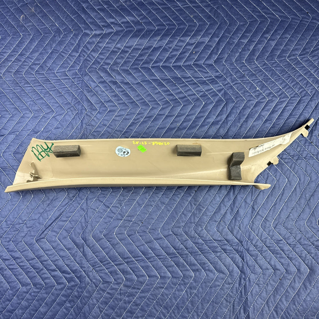 1999-2006 Chevrolet Silverado GMC Sierra A Pillar Trim RH 15073354 Tan OEM