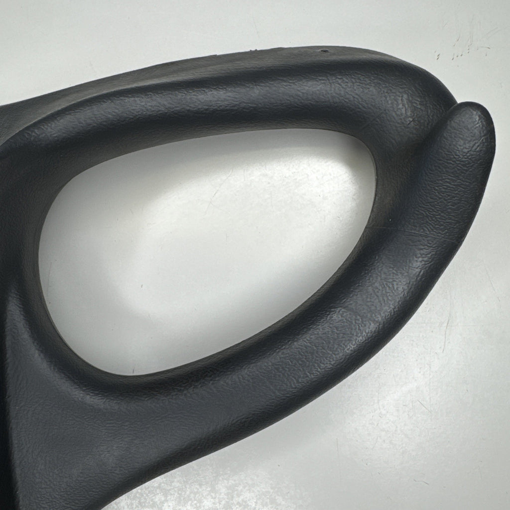 99-06 GM Silverado Sierra Tahoe Yukon B Pillar Grab Handle Pair 15761196 OEM