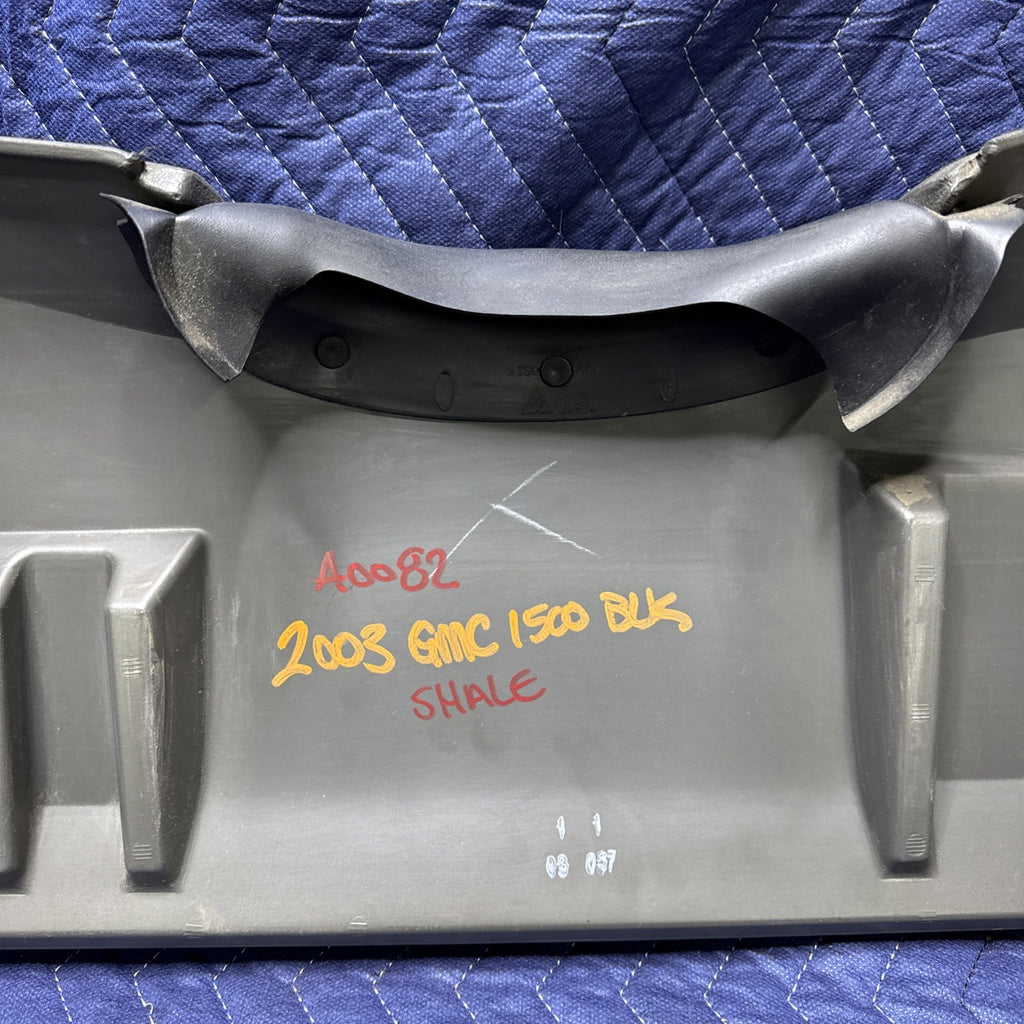 03-07 Silverado Sierra Tahoe Yukon Lower Dash Knee Bolster 15187082 OEM SHALE