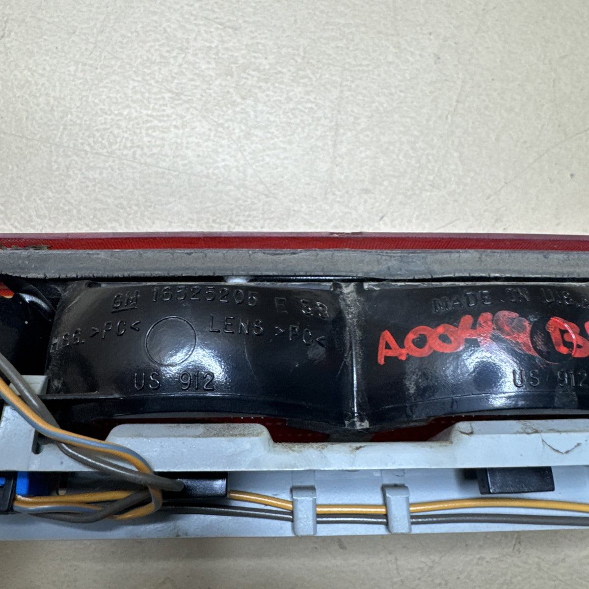 1999–2006 Silverado Sierra Third Brake Light Cargo Lamp 16525205 OEM