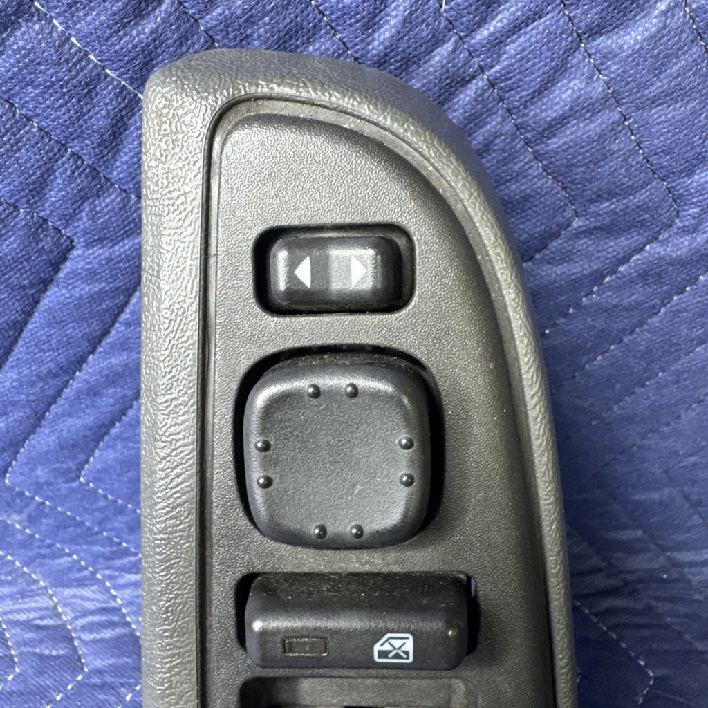 2003-2006 Tahoe Yukon Silverado Sierra Driver Master Window Switch 15883323 OEM