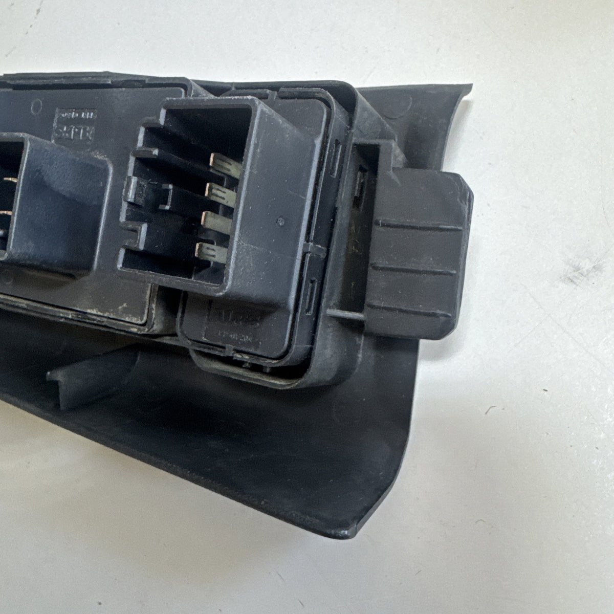 2002–2005 Explorer Driver Master Window Switch 4 Window Auto 4L2T14540 OEM