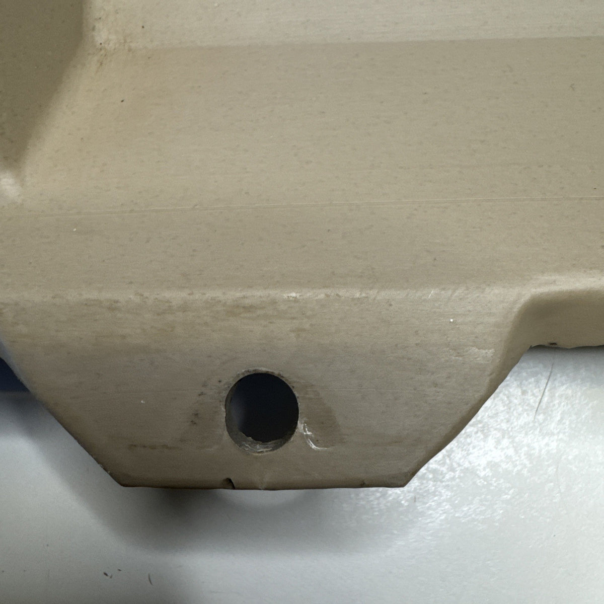 1999-06 GM Silverado Sierra Tahoe Yukon Lower Knee Bolster Trim 15051287 OEM