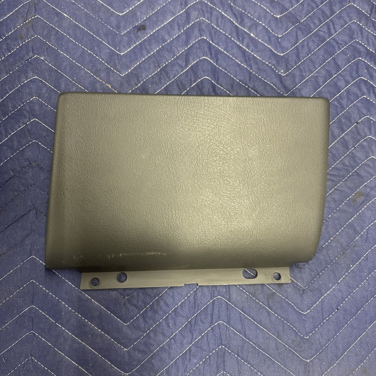 1999–2002 Silverado Sierra Dash Cup Holder Delete Panel 15712261 OEM