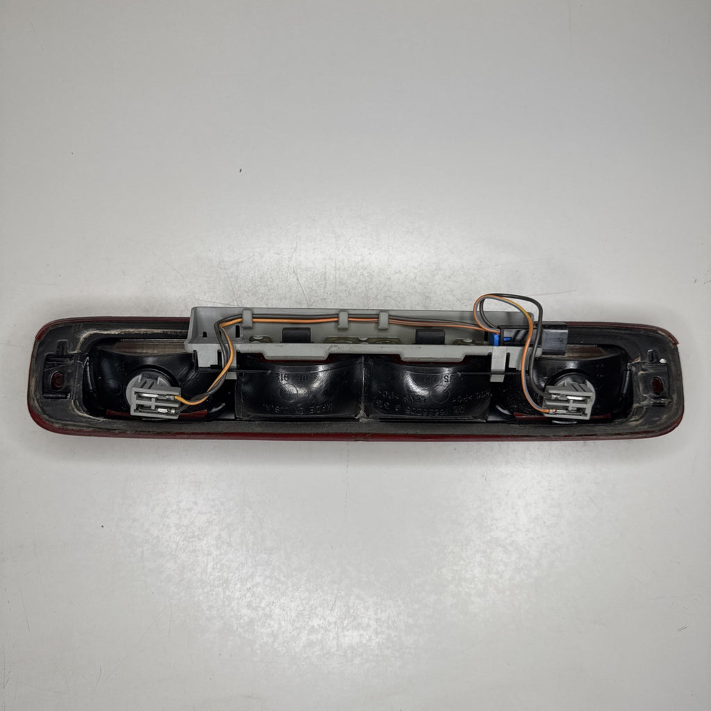 1999-2007 Chevrolet Silverado GMC Sierra 3rd Brake Light 16525205 OEM