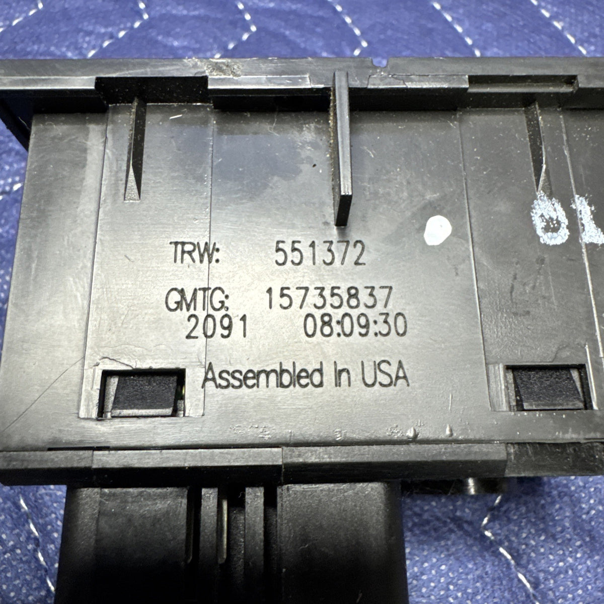 1999-2002 Silverado Sierra Tahoe Yukon Fog Cargo Light Switch 15735837