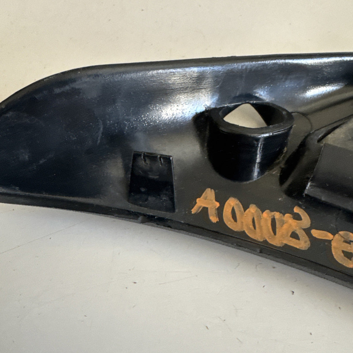 1999–2006 Silverado Sierra RH Cowl Panel End Cap 15753702 OEM