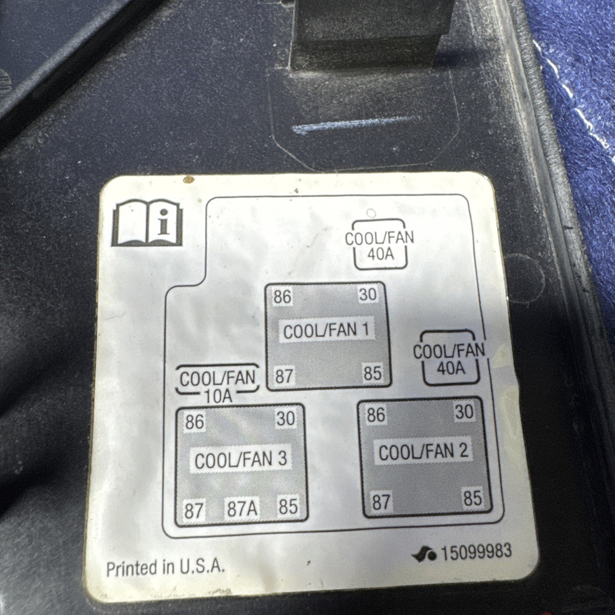 2003-2007 Silverado Sierra Cooling Fan Fuse Relay Box Harness 15304984 OEM
