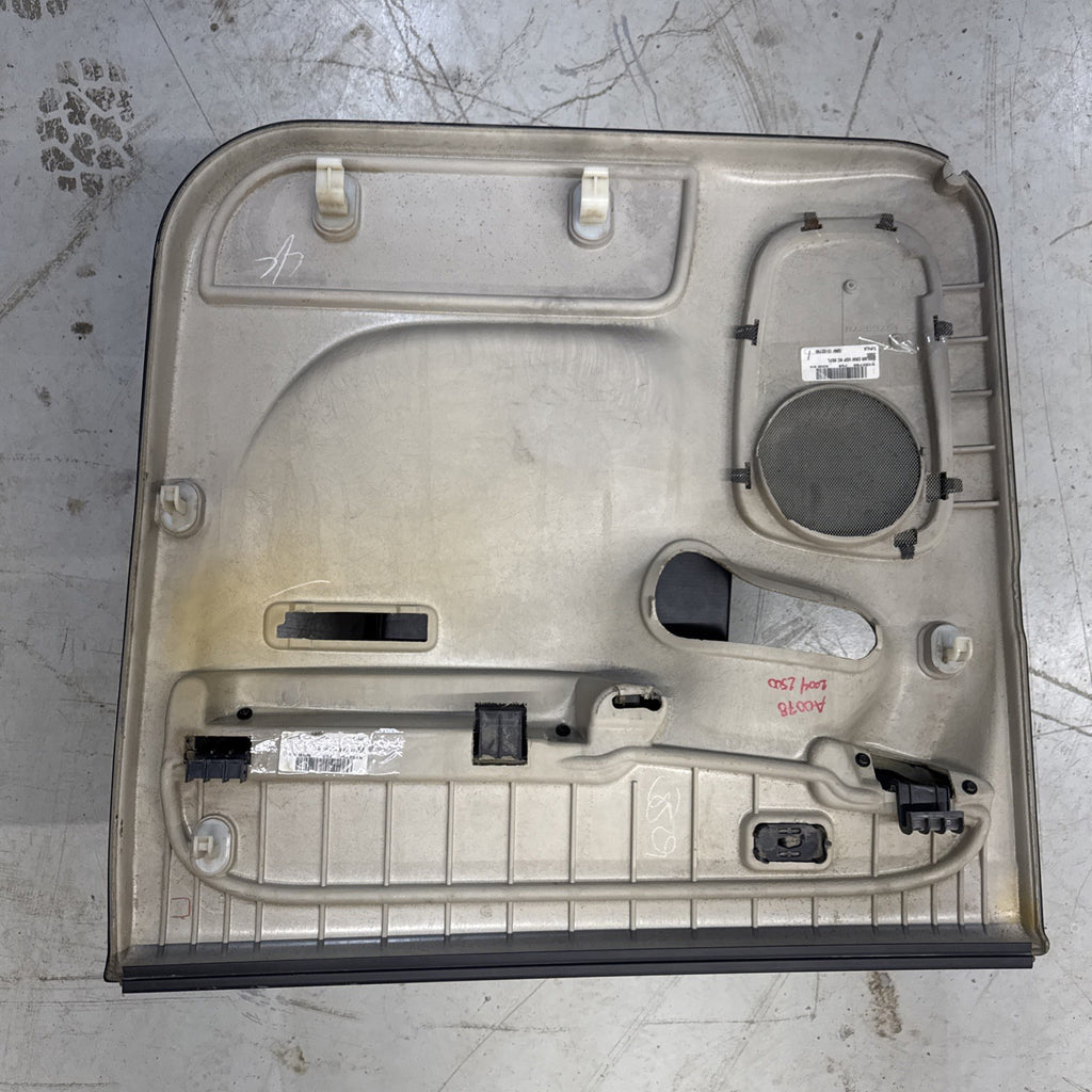 2003-2007 Silverado Sierra Crew Cab LH Rear Door Panel 15102796 OEM