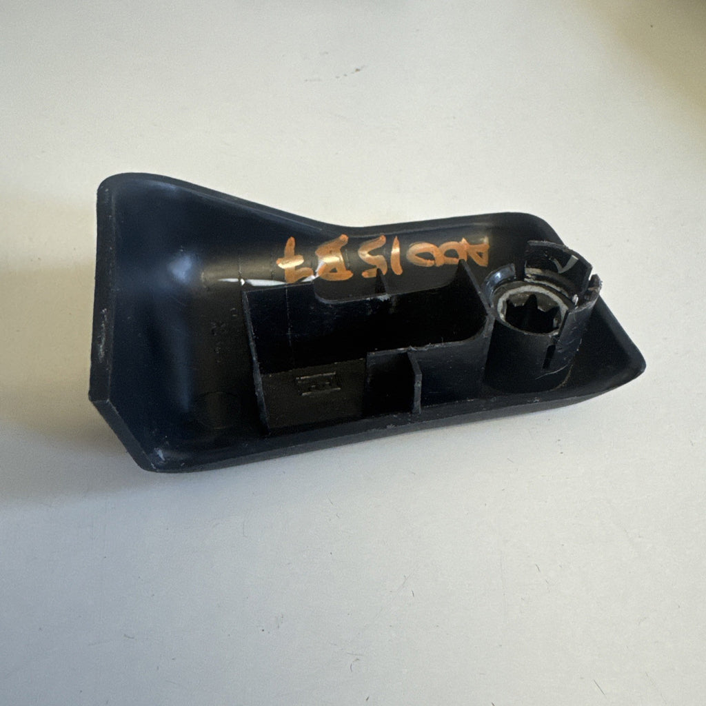1999–2006 Silverado Sierra RH Seat Track Bolt Cover Trim 15041468 OEM