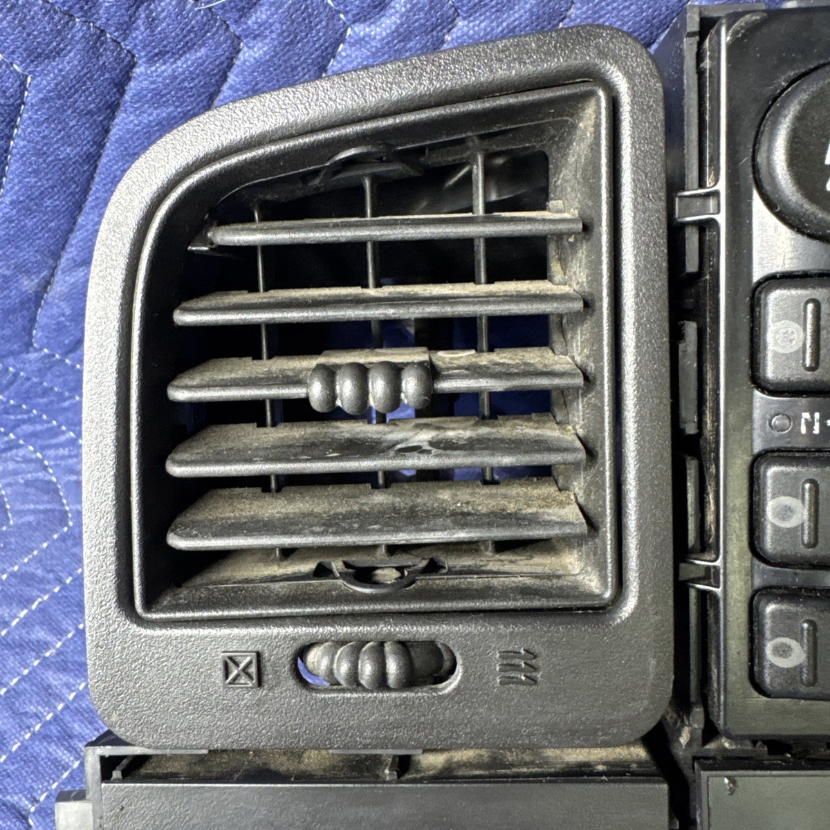 1999-2007 Silverado Sierra Headlight 4WD Switch Dash Vent Bezel 15034164 OEM