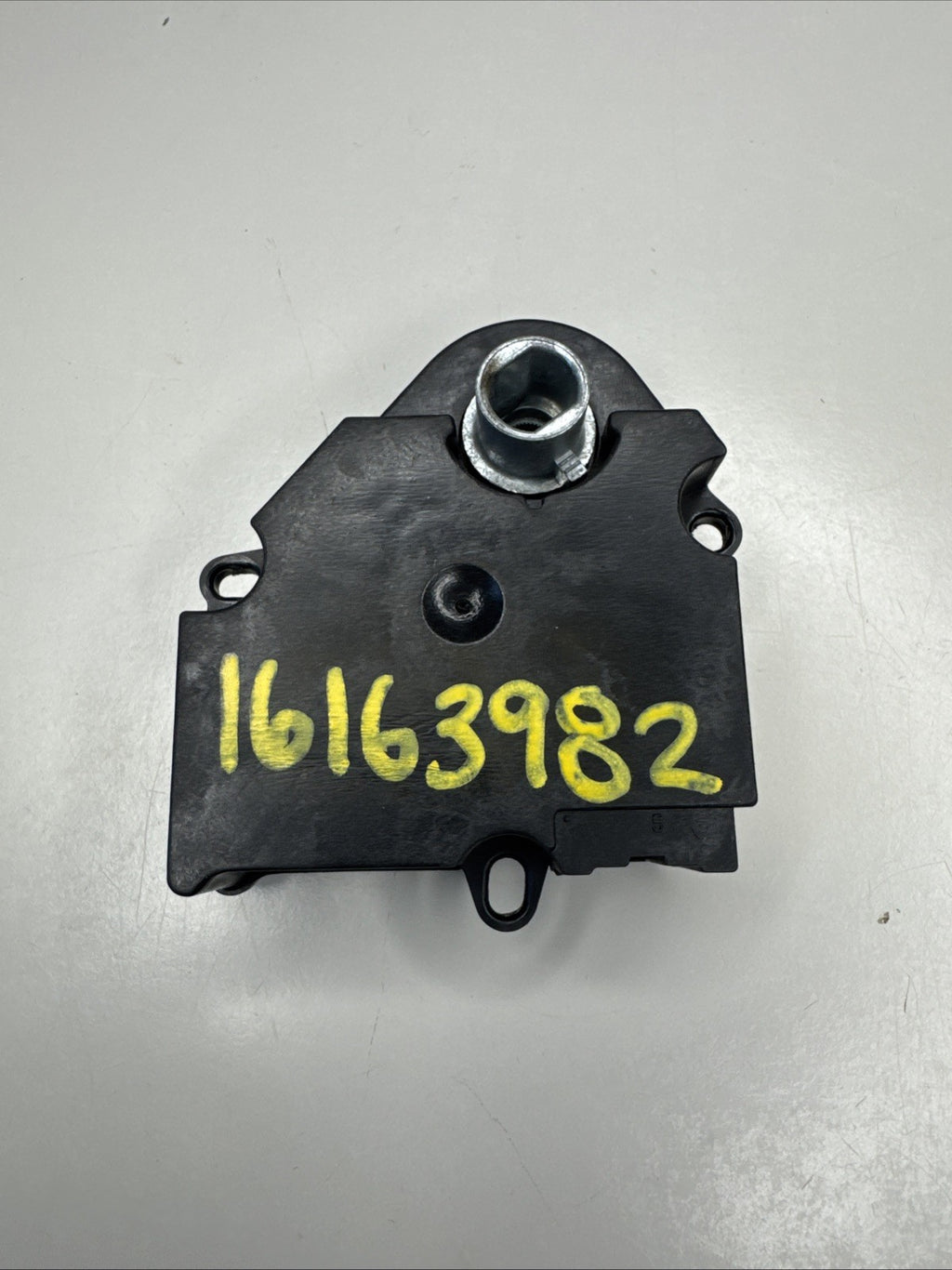 HVAC Air Inlet Door Actuator 16163982 for Silverado Sierra Tahoe Yukon Escalade