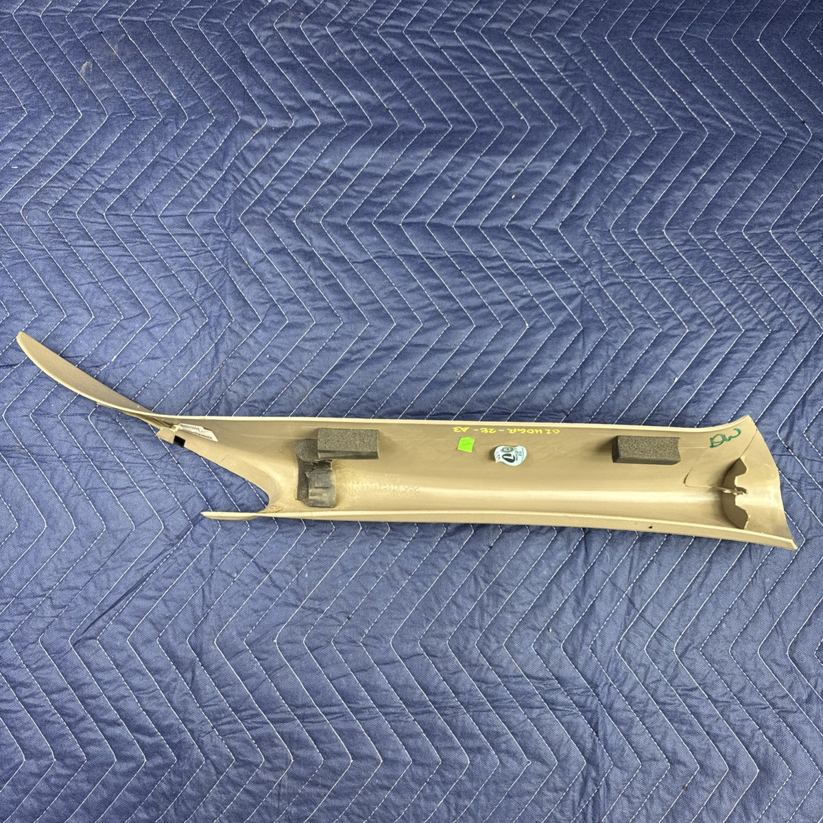 1999-2006 Chevrolet Silverado GMC Sierra A Pillar Trim LH 15073353 Tan OEM