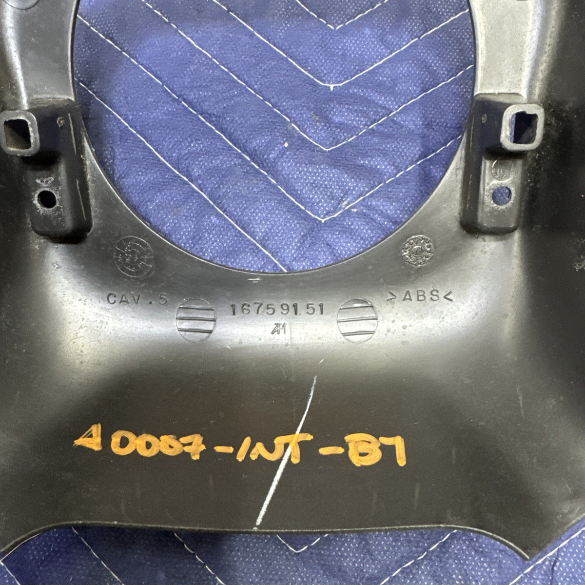 1998–2002 Silverado Sierra Steering Wheel Back Cover Trim 16759151 OEM