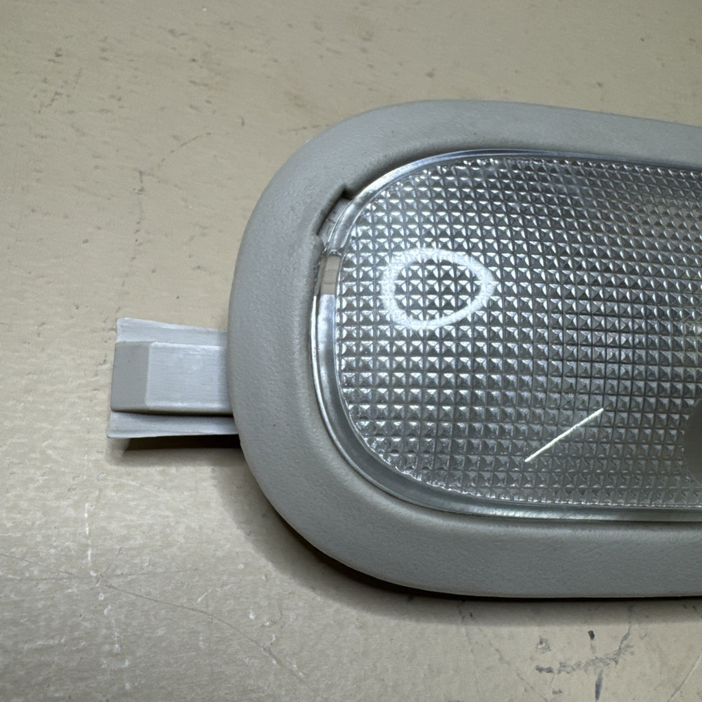 1999–2007 Silverado Sierra Overhead Dome Light Assembly 15771414 OEM