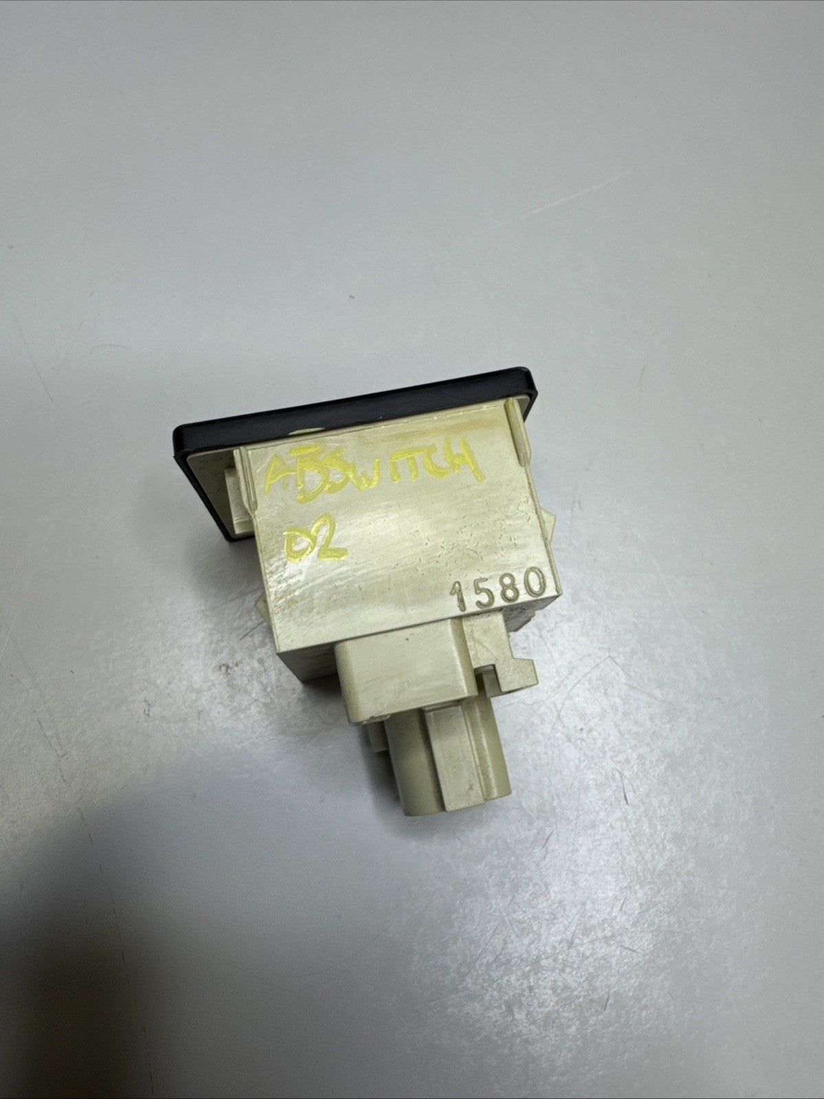 99-07 Silverado Sierra Tahoe Yukon Passenger Disable Switch 15036140 OEM