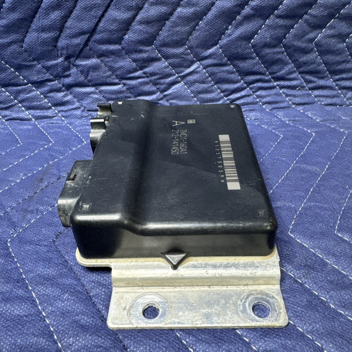 2003-2005 Silverado Sierra Tahoe Yukon Throttle Actuator Control Module 12573059