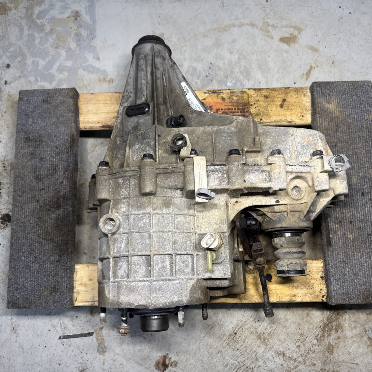 1999–2007 Silverado Sierra NP261 Manual Shift Transfer Case OEM