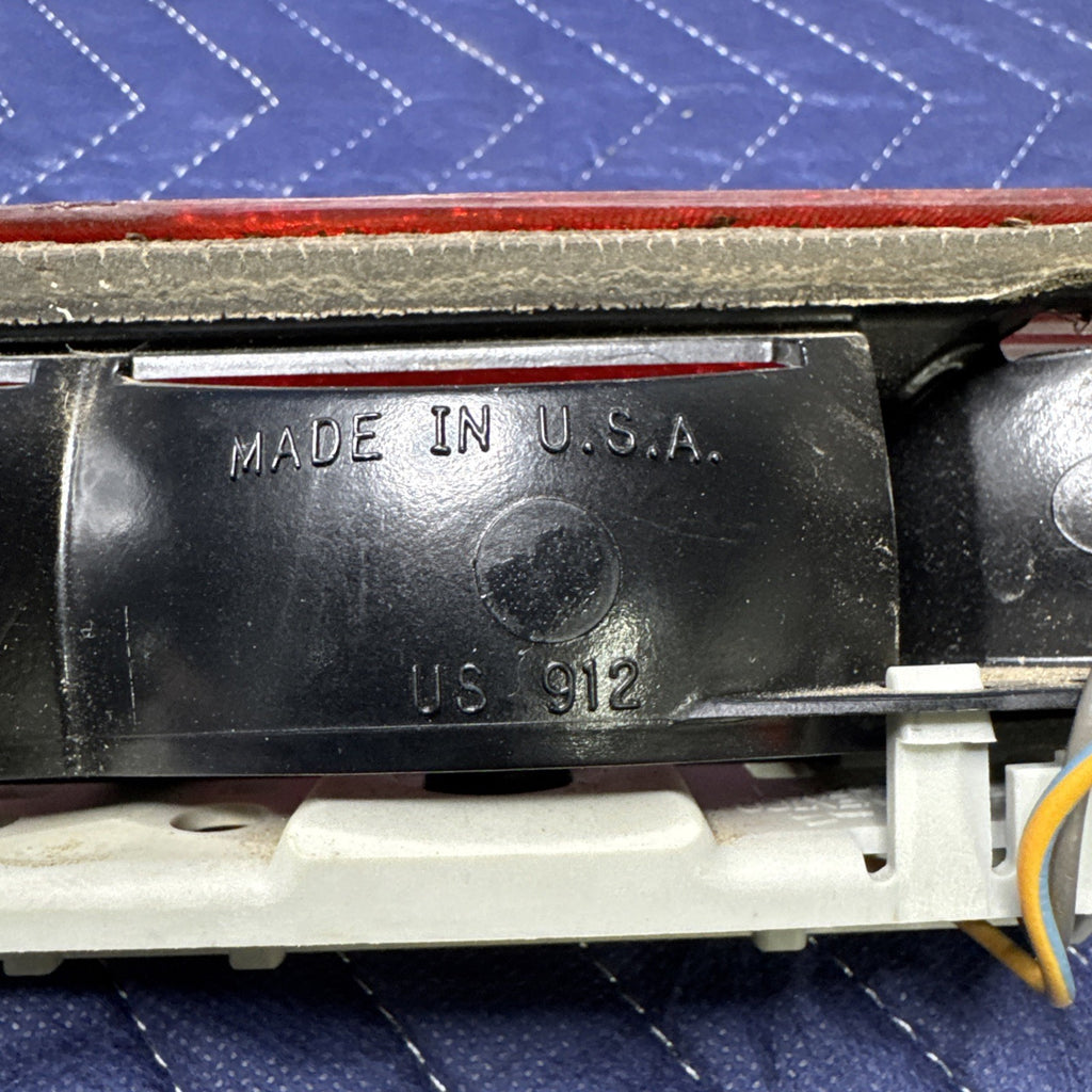 1999-2007 Silverado Sierra Third Brake Light Cargo Lamp 16525205 OEM
