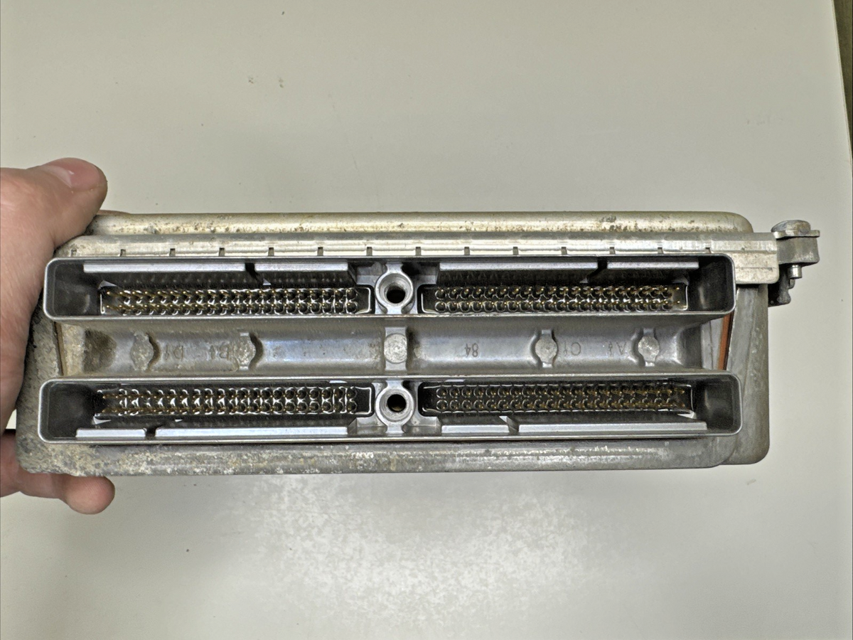 99-02 Silverado Sierra 5.3L V8 4L60E 4WD Engine Control Module ECM 16220610 OEM