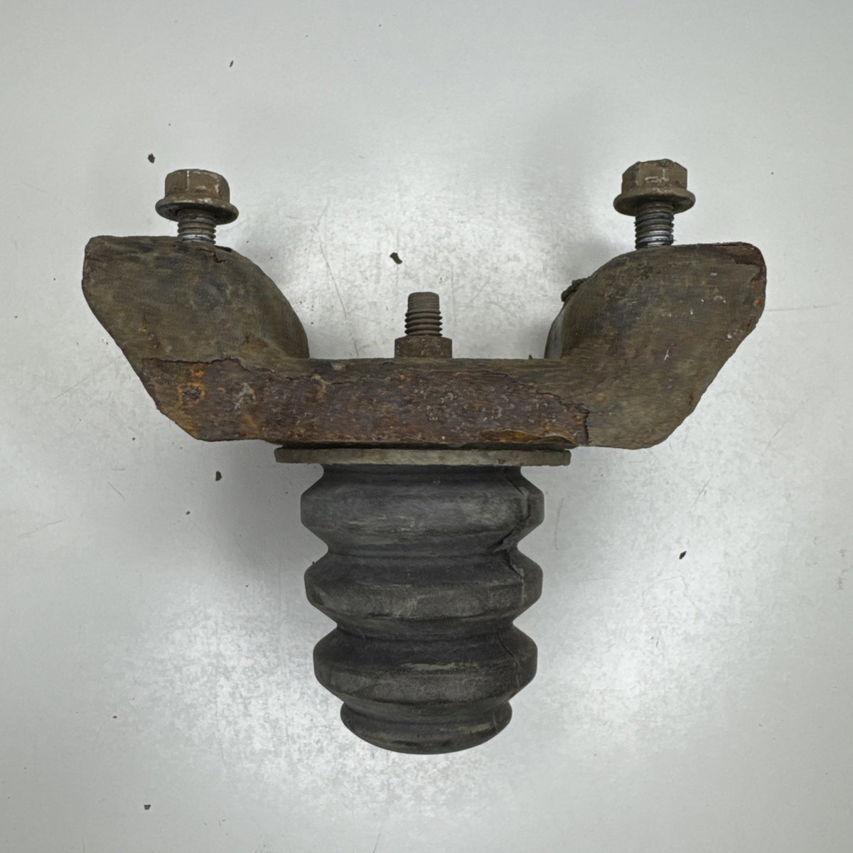 1999-2007 Chevrolet Silverado GMC Sierra Rear Bump Stops w/ Brackets 15712438 OE