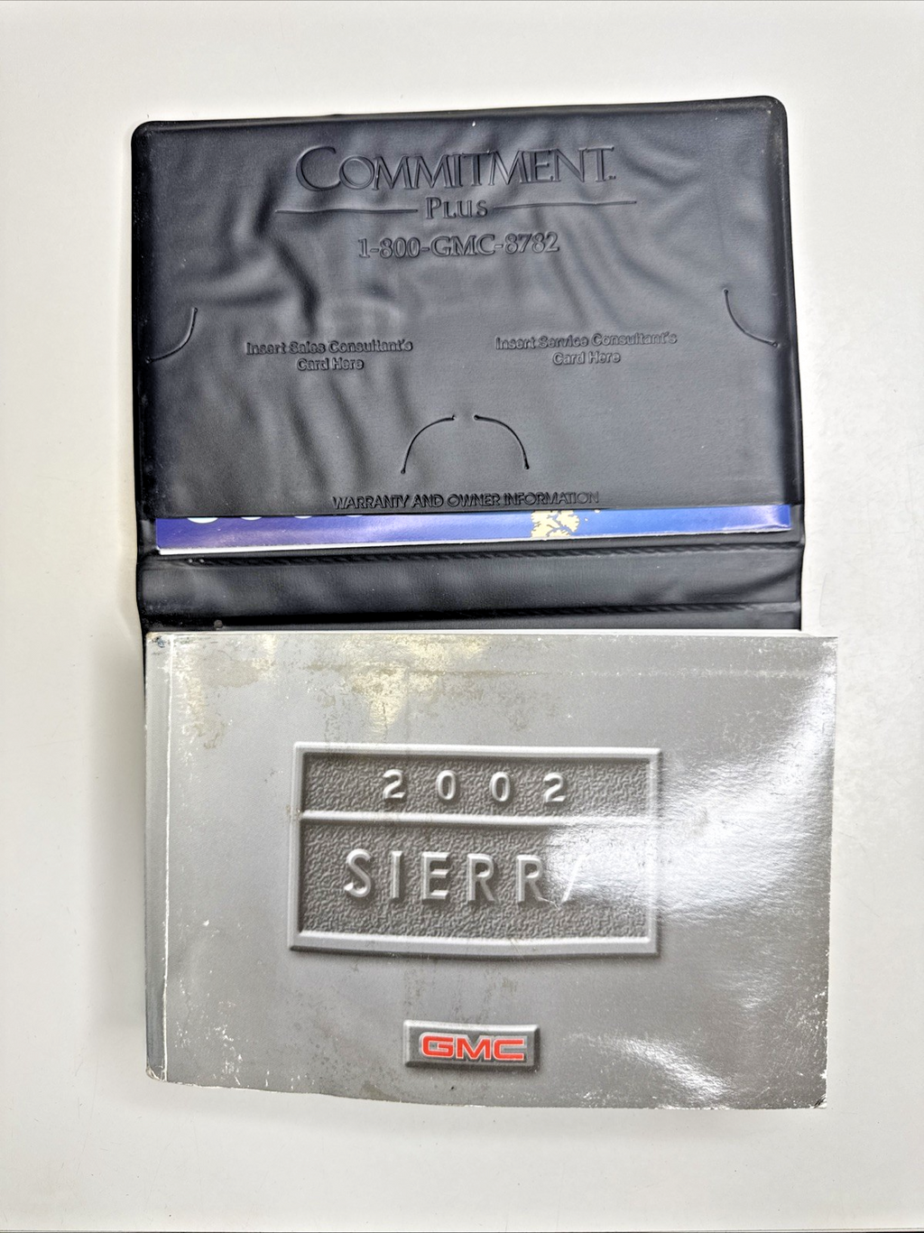 2002 GMC Sierra Owners Manual Portfolio Case Set 15063060 OEM Canadian