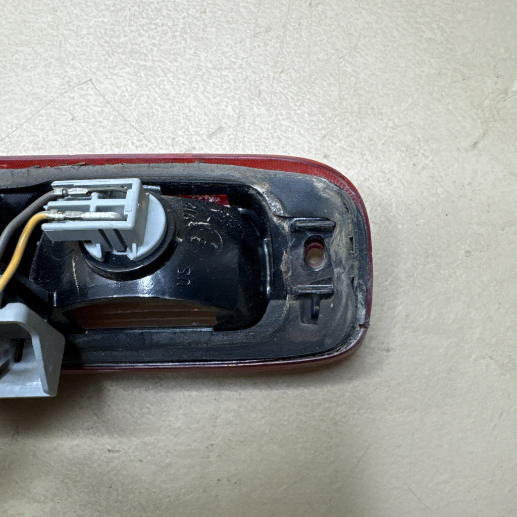 1999–2006 Silverado Sierra Third Brake Light Cargo Lamp 16525205 OEM