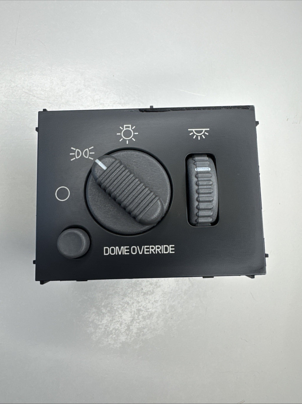 99-02 Silverado Sierra Headlight Switch Dimmer Dome Override 15755595 OEM