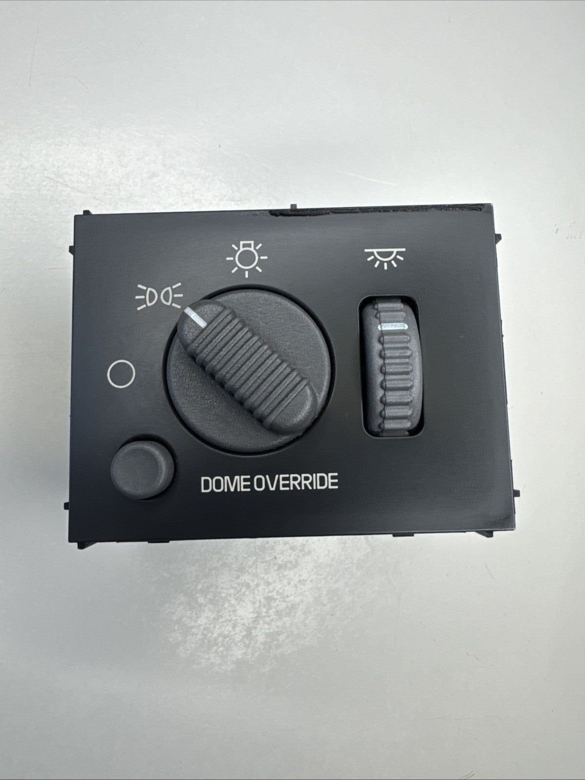 99-02 Silverado Sierra Headlight Switch Dimmer Dome Override 15755595 OEM