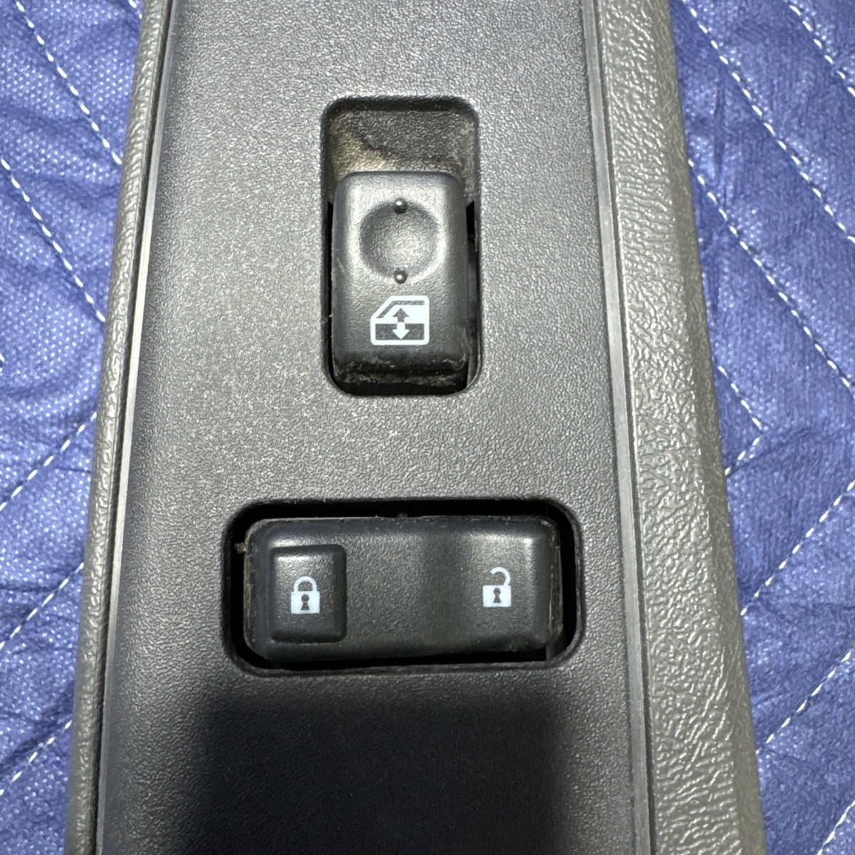 2003-2007 Silverado Sierra Tahoe Yukon Escalade PDM Window Switch 15202855