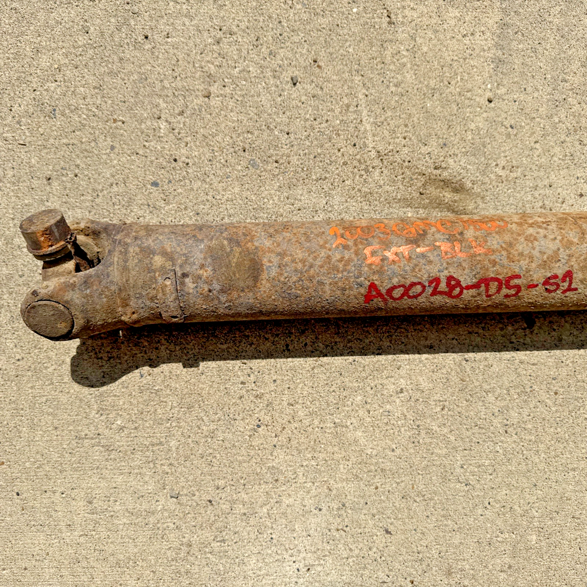 1999–2007 Silverado Sierra 1500 Front Driveshaft 15182095 4x4 OEM