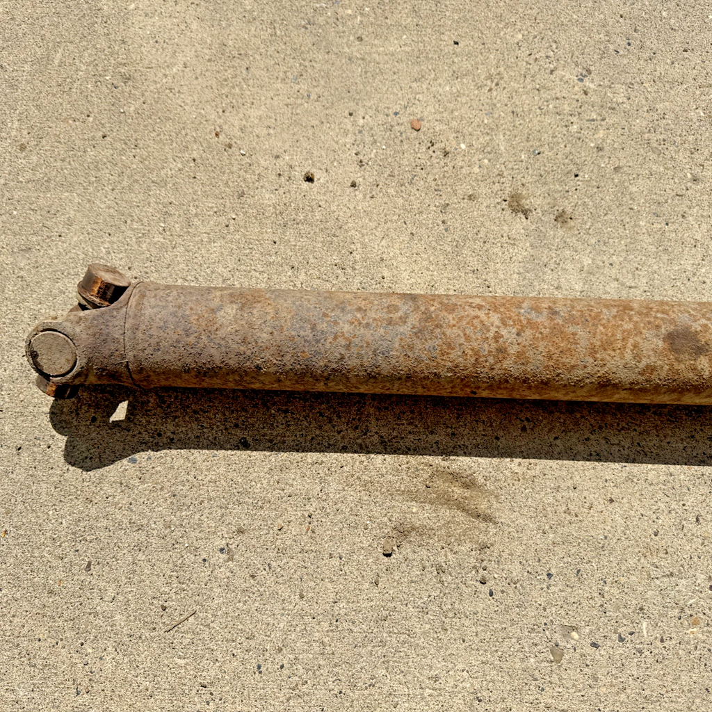 1999–2007 Silverado Sierra 1500 Front Driveshaft 15182095 4x4 OEM