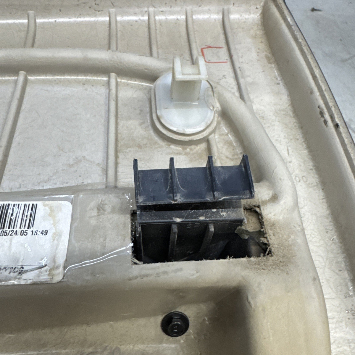 2003-2007 Silverado Sierra Crew Cab LH Rear Door Panel 15102796 OEM