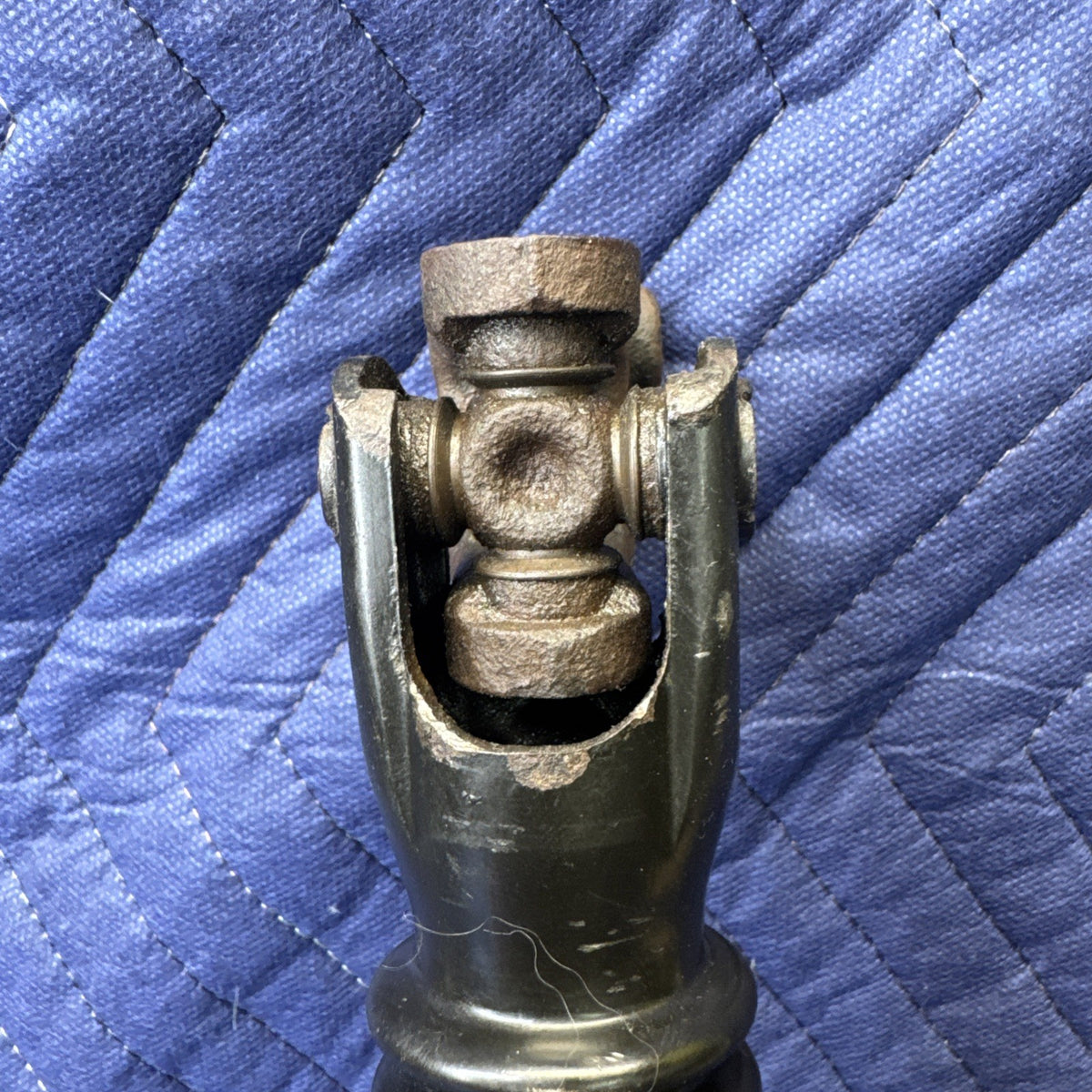1999-2007 Silverado Sierra Lower Steering Intermediate Shaft 25958109 OEM