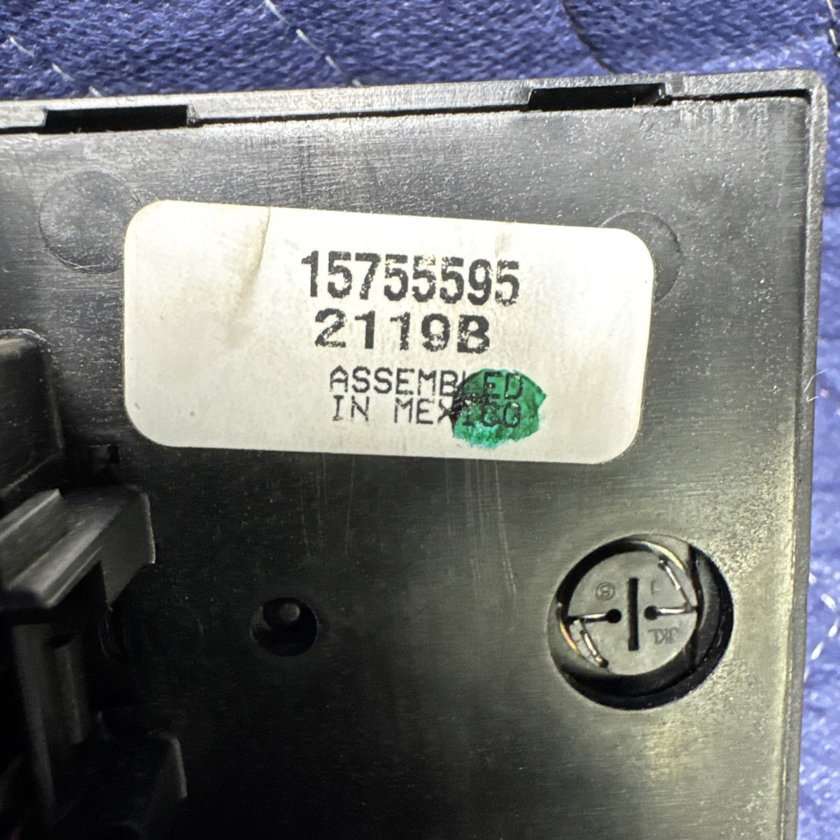 1999-2002 Silverado Sierra Tahoe Yukon Headlight Switch 15755596 OEM