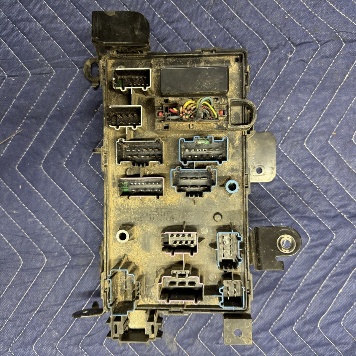 2005-2007 Ford F250 F350 Interior Fuse Box 5C3T-14A067 OEM