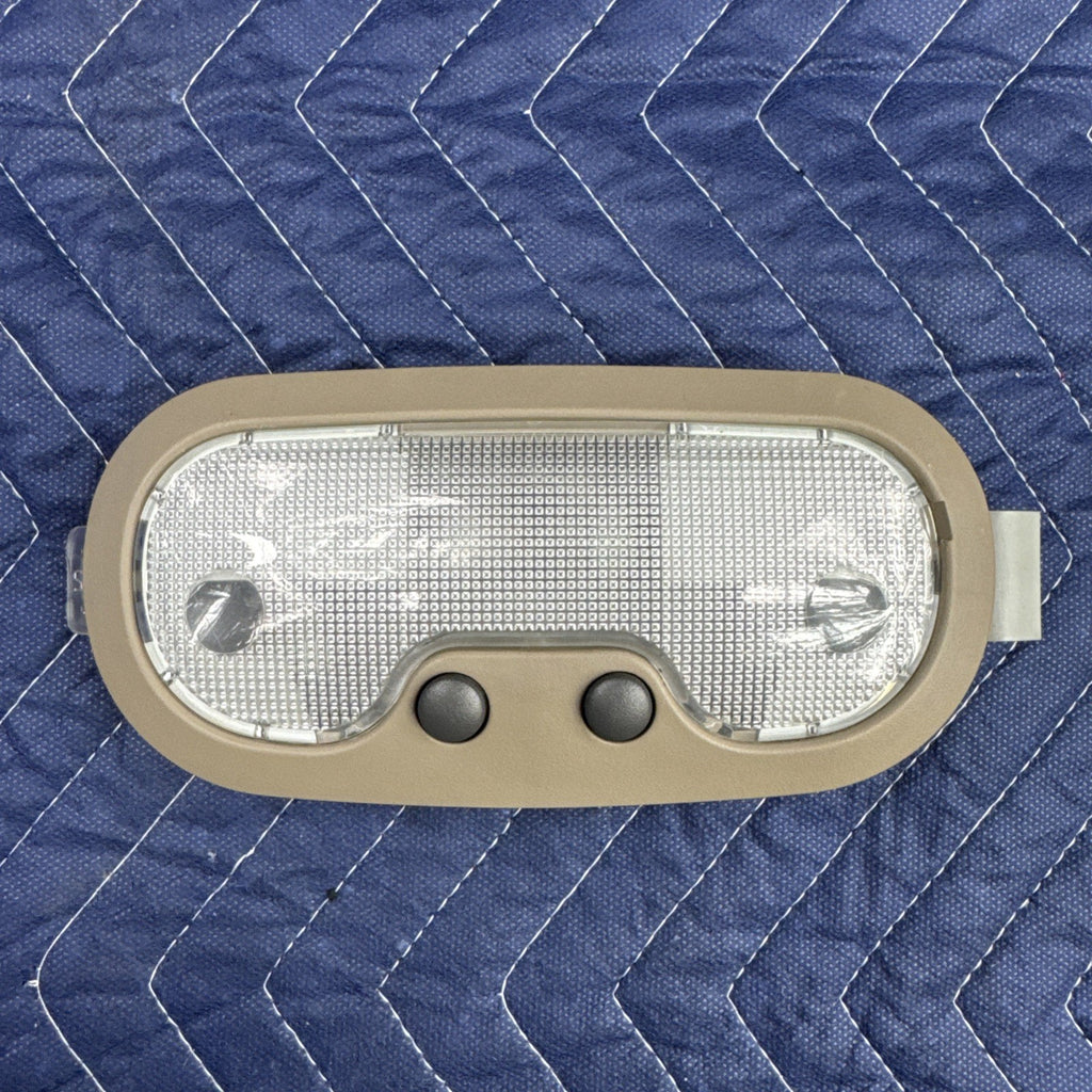 2000-2006 Chevrolet Silverado GMC Sierra Dome Light Assembly OEM Tan