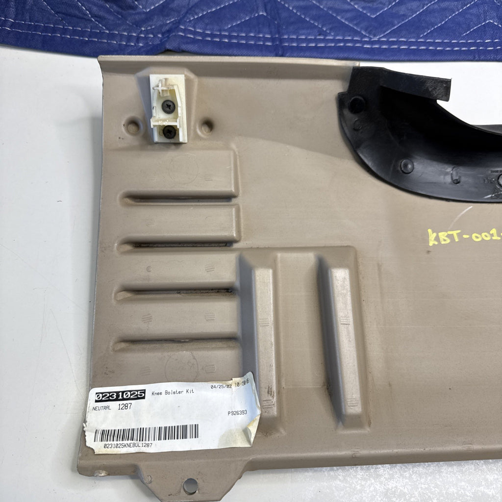 1999-06 GM Silverado Sierra Tahoe Yukon Lower Knee Bolster Trim 15051287 OEM