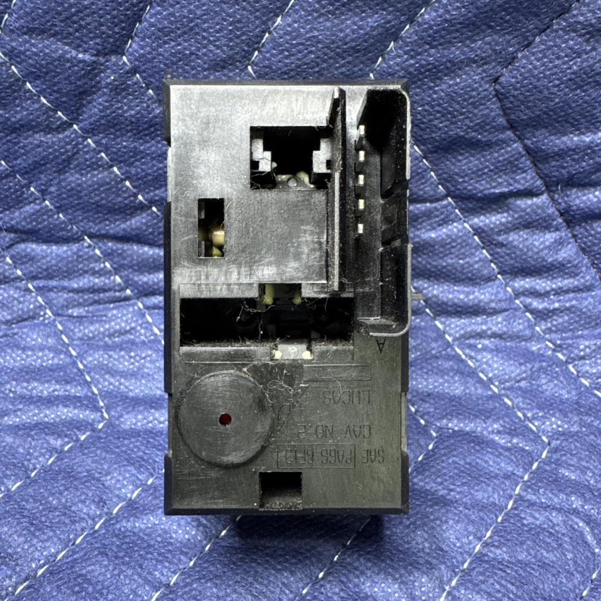 1999-2002 Silverado Sierra Tahoe Yukon Fog Cargo Light Switch 15735837