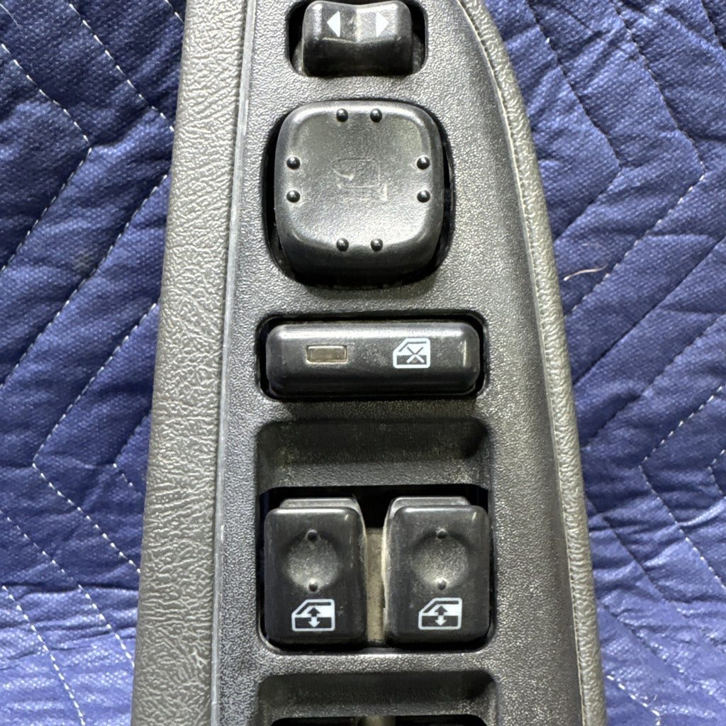 2003-2007 Silverado Sierra Tahoe Yukon Master Window Switch 15112972 OEM