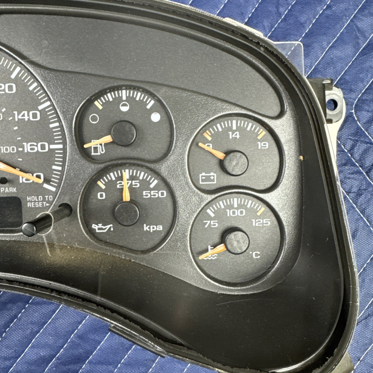 1999-2002 Chevrolet Silverado GMC Sierra Instrument Cluster 15059384 OEM