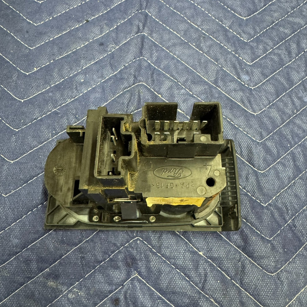 2005-2007 Ford F250 F350 Headlight Switch 2006 05 06 07 5C3T-13D062