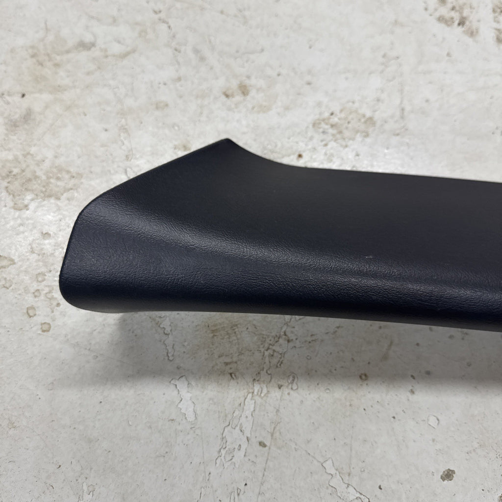 1999–2006 Silverado Sierra LH A Pillar Trim Panel Medium Gray 15073353 OEM