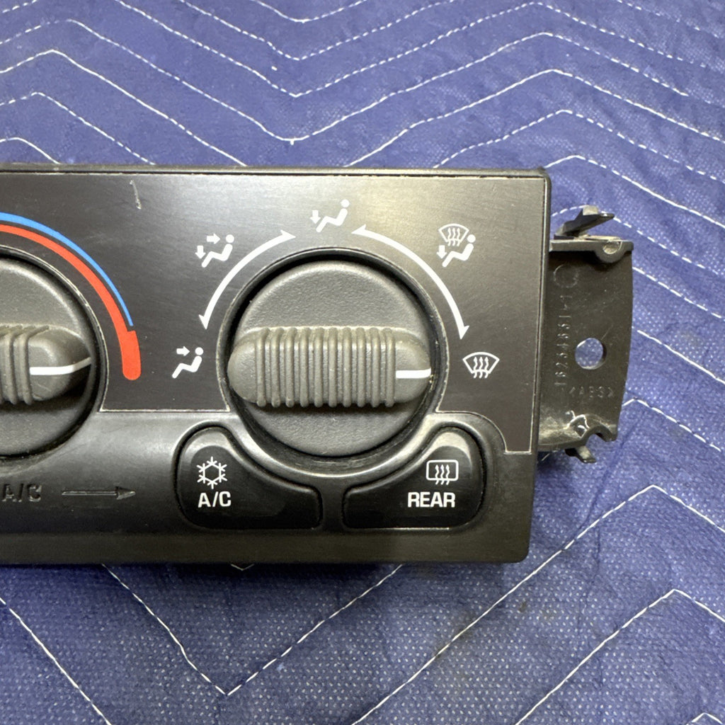 1999–2002 Silverado Sierra HVAC Climate Control Module 15054698 OEM