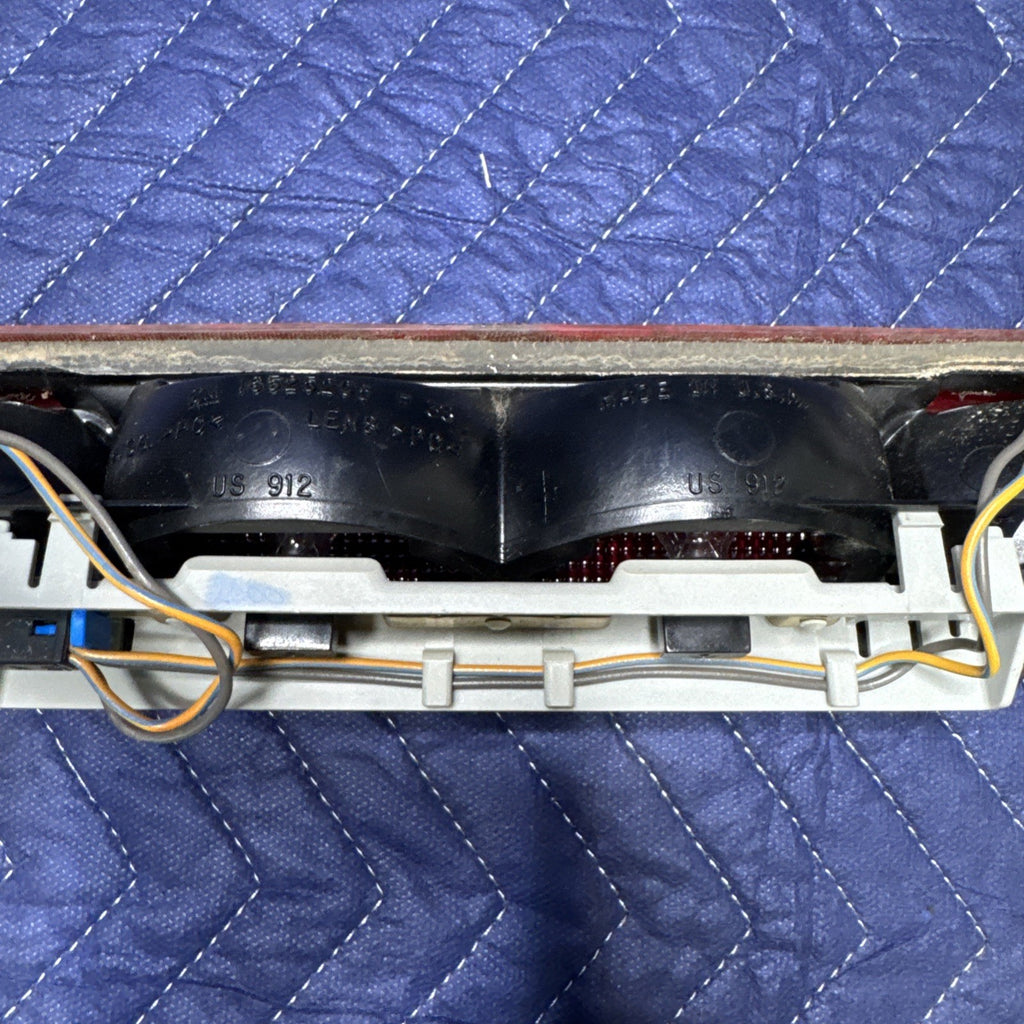 1999-2007 Silverado Sierra Third Brake Light Cargo Lamp 16525205 OEM