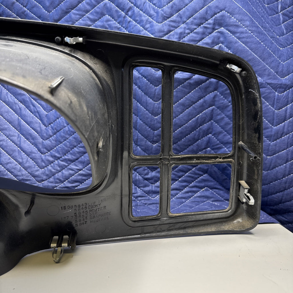 1999-02 GM Silverado Sierra Tahoe Yukon Radio Stereo Dash Bezel 15772850 OEM