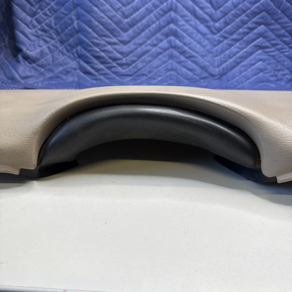 1999-06 GM Silverado Sierra Tahoe Yukon Lower Knee Bolster Trim 15051287 OEM