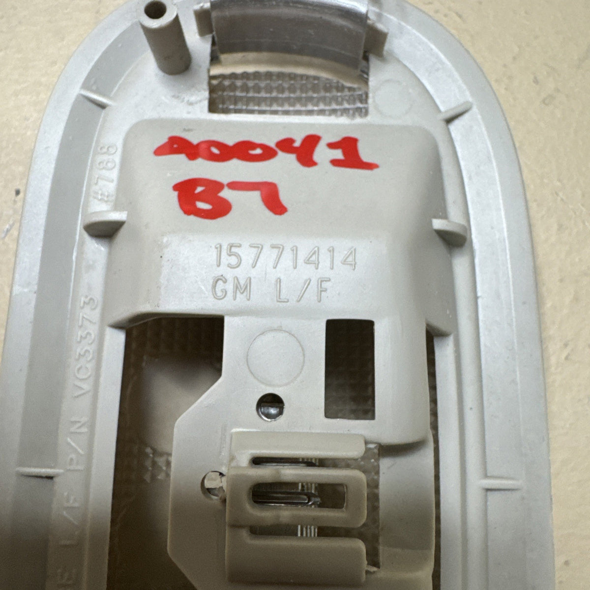 1999–2007 Silverado Sierra Overhead Dome Light Assembly 15771414 OEM