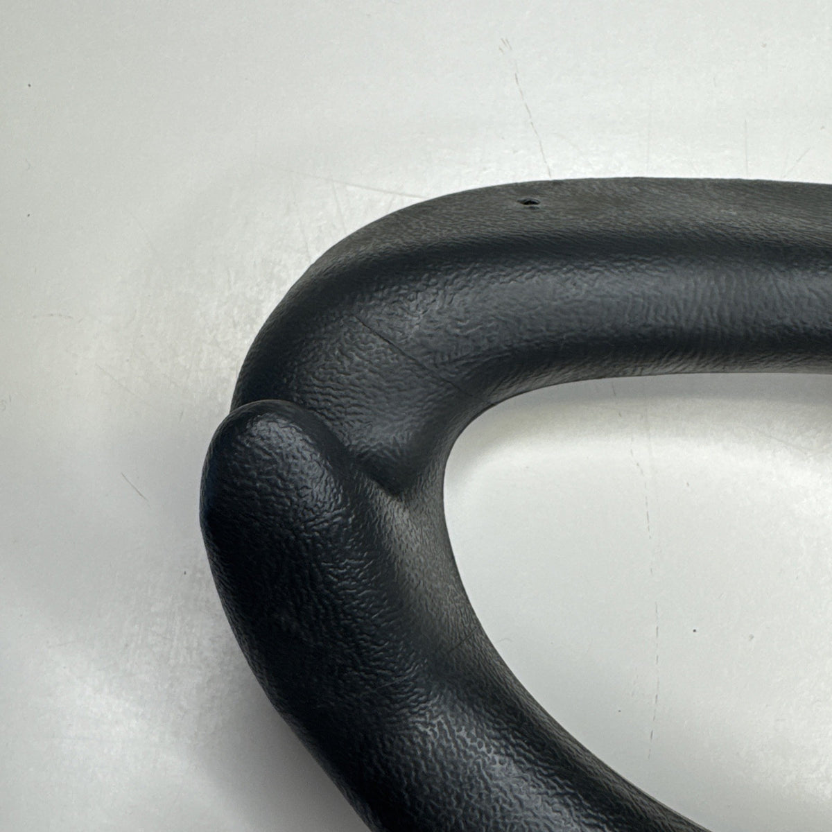 99-06 GM Silverado Sierra Tahoe Yukon B Pillar Grab Handle Pair 15761196 OEM